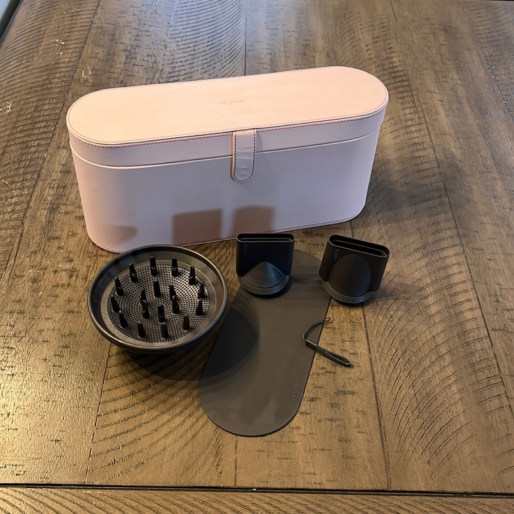 Dyson supersonic accessories